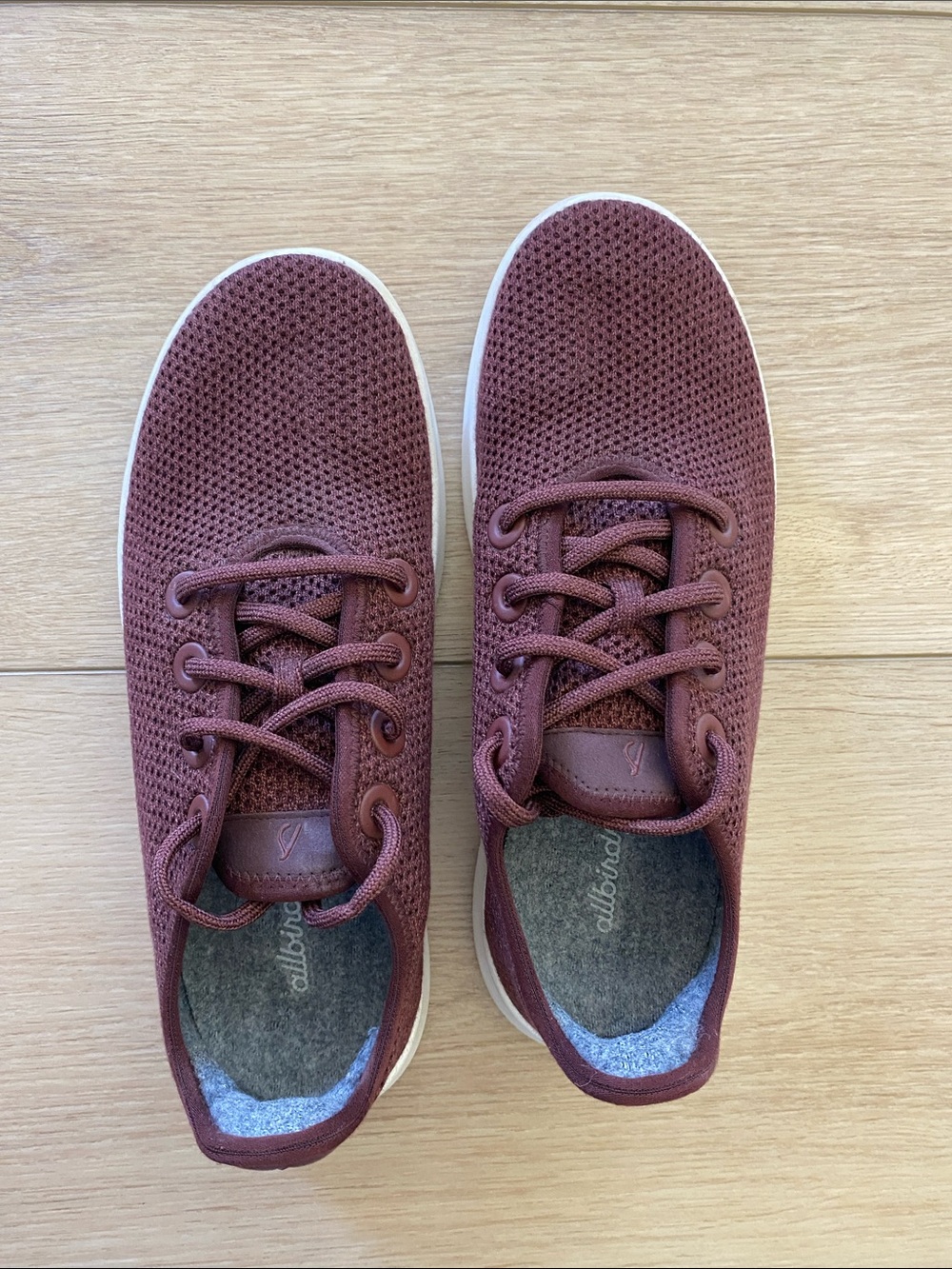 allbirds Women’s Tree Runner Sneaker- size 9 - Picture 2 of 6